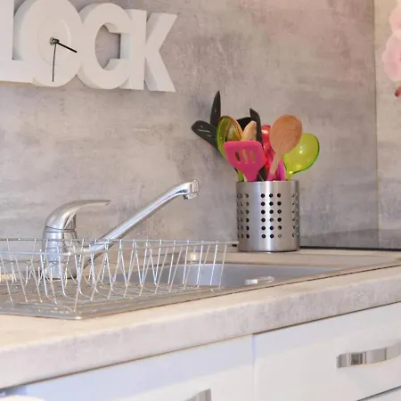 Maison En Duplex Au Lavandou Avec Piscine, Terrasse Et Parking Prive - 3 Pieces, 6 Couchages - Fr-1-251-20 *