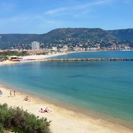 Maison En Duplex Au Lavandou Avec Piscine, Terrasse Et Parking Prive - 3 Pieces, 6 Couchages - Fr-1-251-20 Дом отдыха Ле-Лаванду