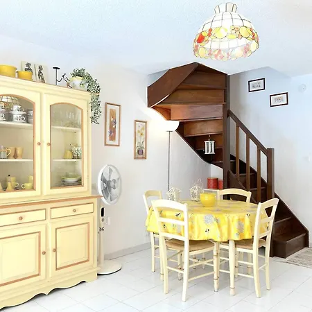 Maison En Duplex Au Lavandou Avec Piscine, Terrasse Et Parking Prive - 3 Pieces, 6 Couchages - Fr-1-251-20 Semesterbostad *