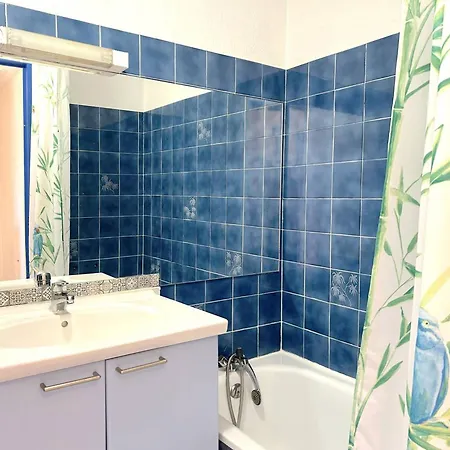 Maison En Duplex Au Lavandou Avec Piscine, Terrasse Et Parking Prive - 3 Pieces, 6 Couchages - Fr-1-251-20