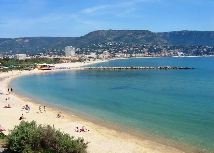 Maison En Duplex Au Lavandou Avec Piscine, Terrasse Et Parking Prive - 3 Pieces, 6 Couchages - Fr-1-251-20 Semesterbostad Le Lavandou