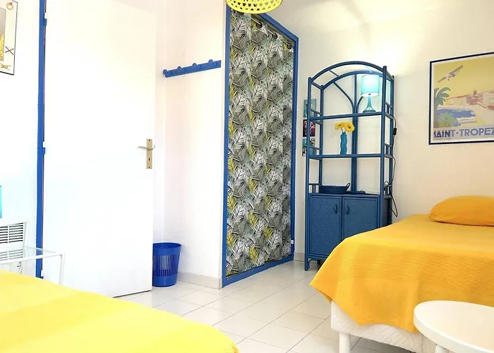 Maison En Duplex Au Lavandou Avec Piscine, Terrasse Et Parking Prive - 3 Pieces, 6 Couchages - Fr-1-251-20 *