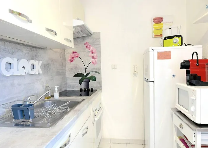 Maison En Duplex Au Lavandou Avec Piscine, Terrasse Et Parking Prive - 3 Pieces, 6 Couchages - Fr-1-251-20 Le Lavandou