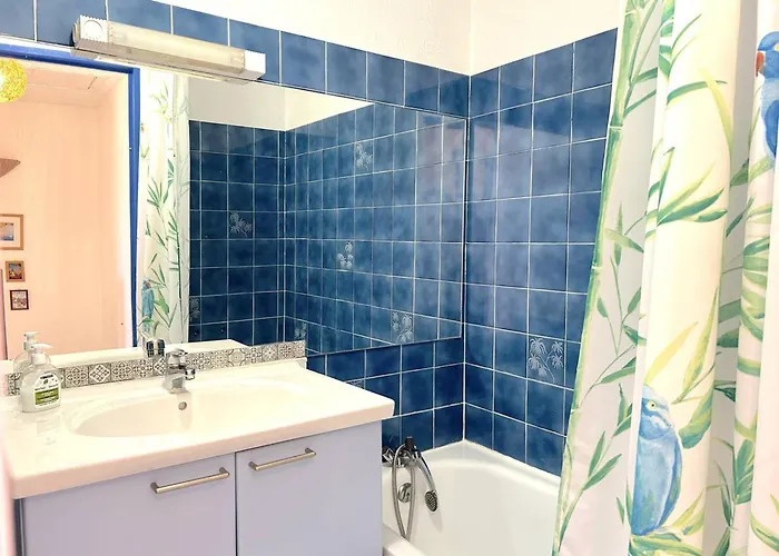 Maison En Duplex Au Lavandou Avec Piscine, Terrasse Et Parking Prive - 3 Pieces, 6 Couchages - Fr-1-251-20